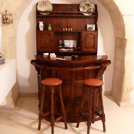 Guest house Casa Nella Grotta Laterza