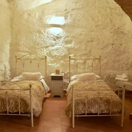 Casa Nella Grotta * Laterza